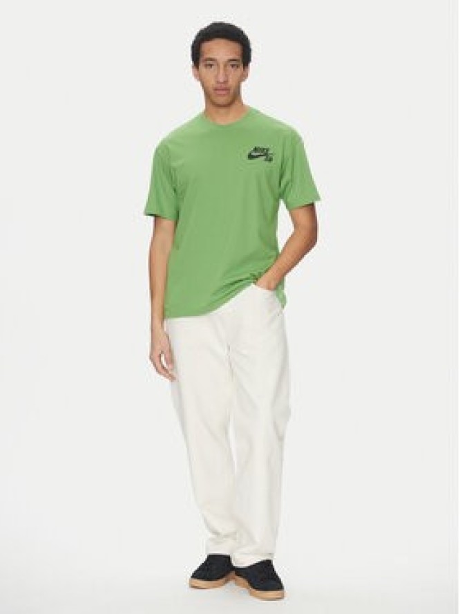 Nike T-Shirt DC7817 Zielony Loose Fit