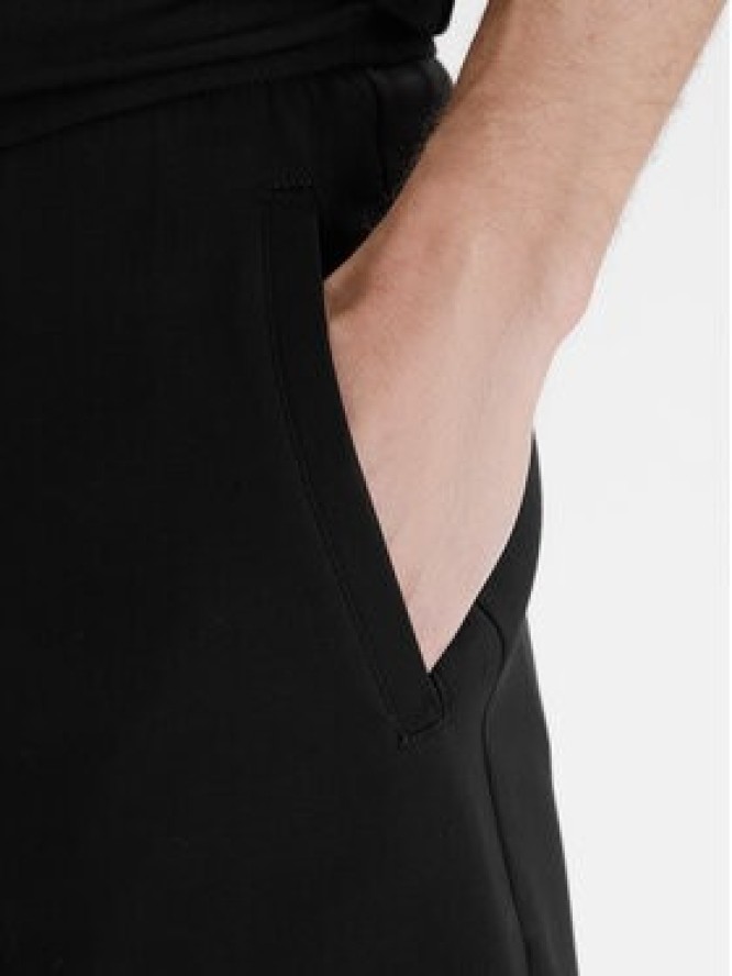 Armani Exchange Szorty sportowe XM000372 AF10818 UC001 Czarny Regular Fit