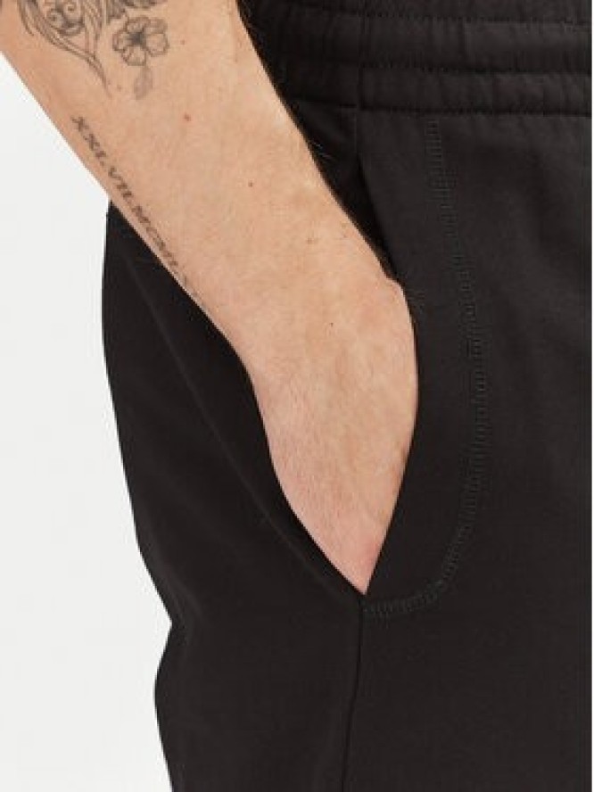 EA7 Emporio Armani Szorty sportowe 7M000232 AF13512 MC156 Czarny Regular Fit