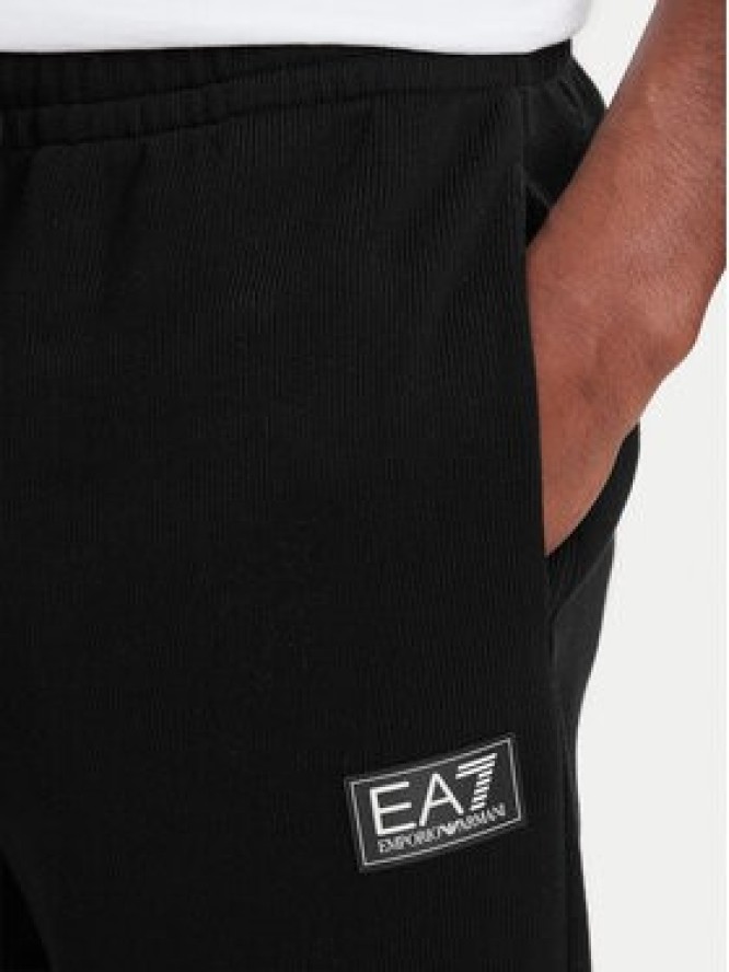 EA7 Emporio Armani Spodnie dresowe 7M002235 AF21822 UC001 Czarny Regular Fit