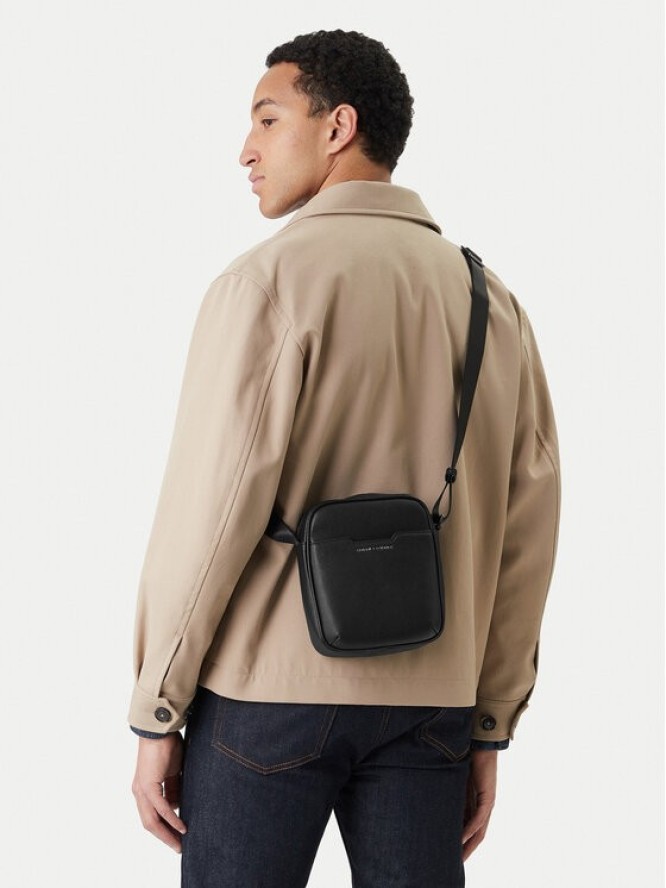 Armani Exchange Saszetka XM002584 AF22651 UC001 Czarny