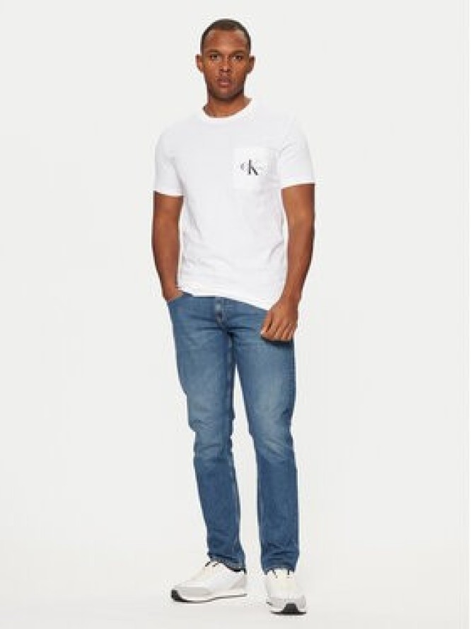 Calvin Klein Jeans T-Shirt J30J320936 Biały Slim Fit