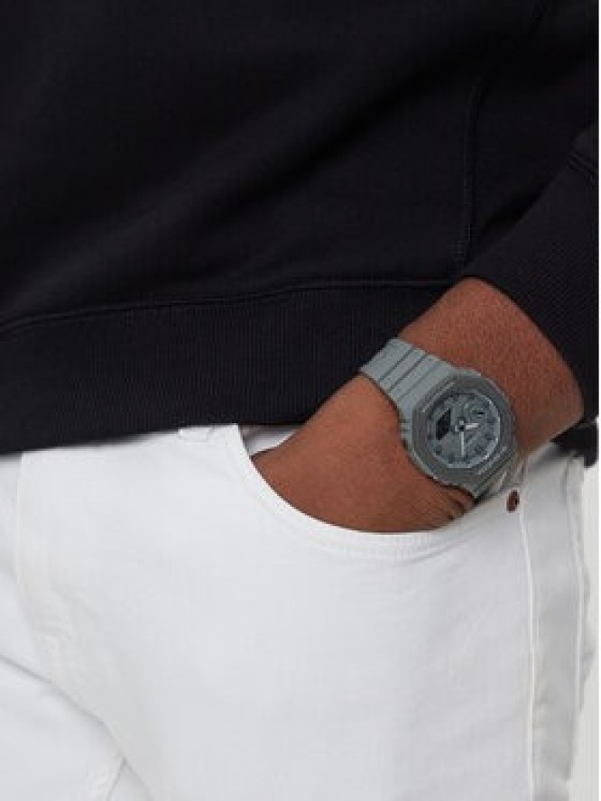 G-Shock Zegarek GA-2110ET-8AER Szary