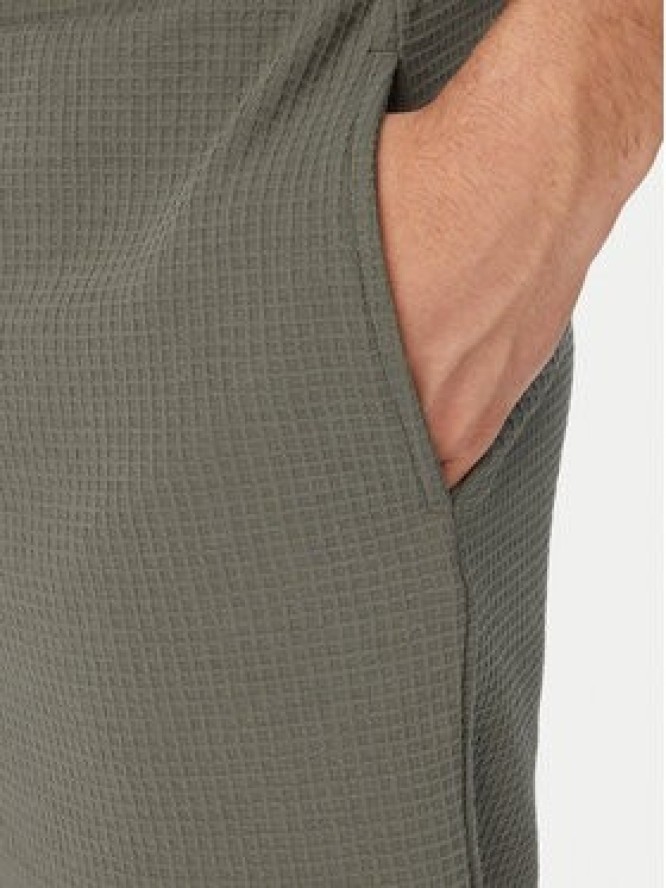 HUGO Szorty sportowe Austin 50532023 Zielony ciemny Regular Fit