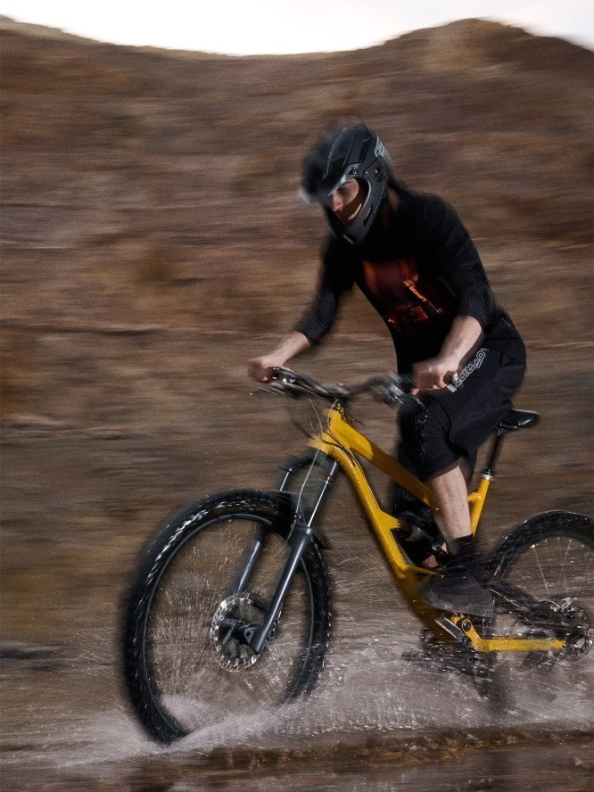 4F Spodenki casual męskie - czarne XL