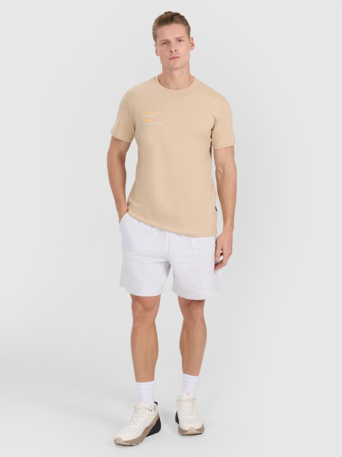 4F T-shirt regular z nadrukiem męski - brązowy XL