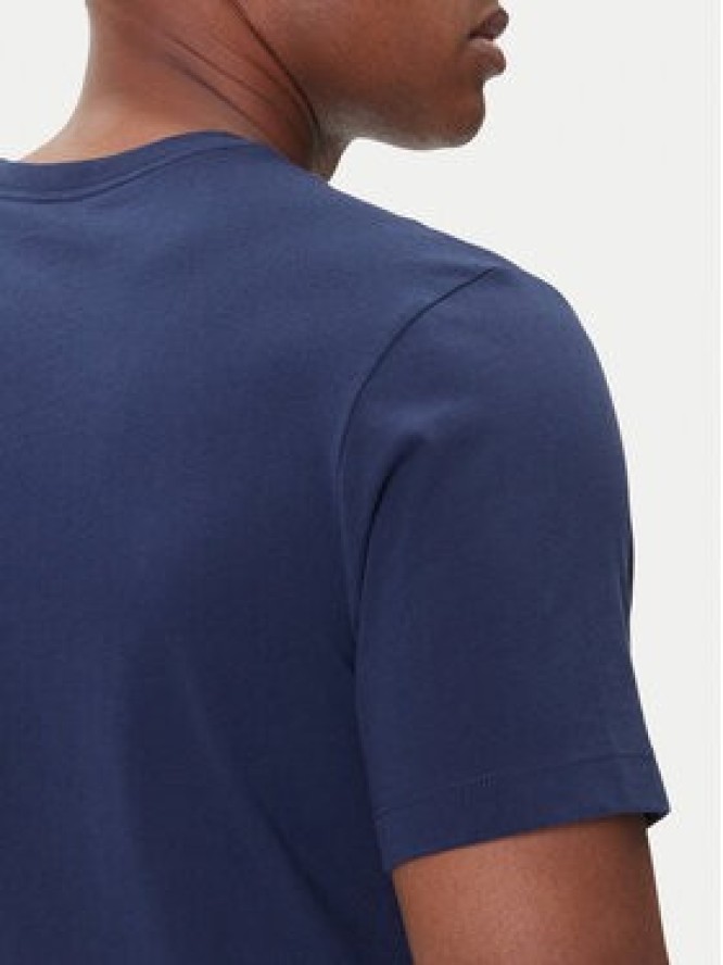 Nike T-Shirt CJ0921 414 Czarny Regular Fit