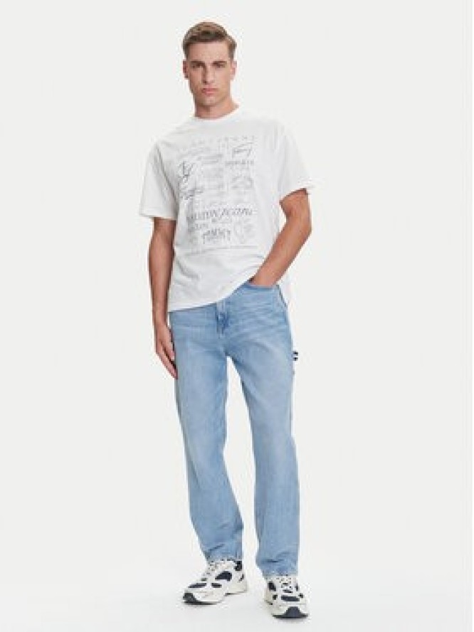 Tommy Jeans T-Shirt Archive Logos DM0DM21584 Biały Relaxed Fit