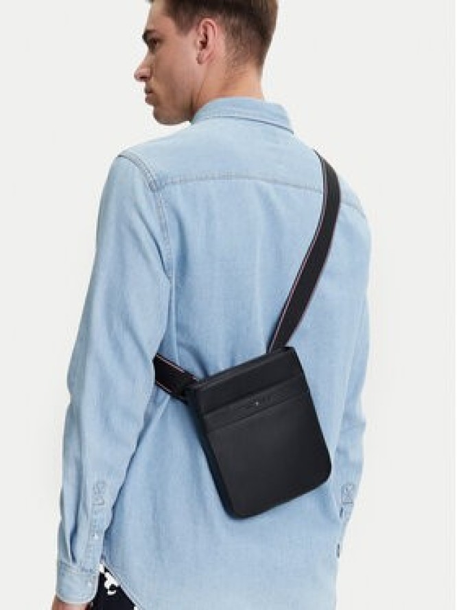 Tommy Hilfiger Saszetka Th Corp Mini Crossover AM0AM13225 Czarny