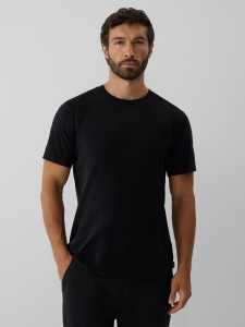 4F T-shirt regular z antybakteryjnym wykończeniem Polygiene męski - czarny XXL