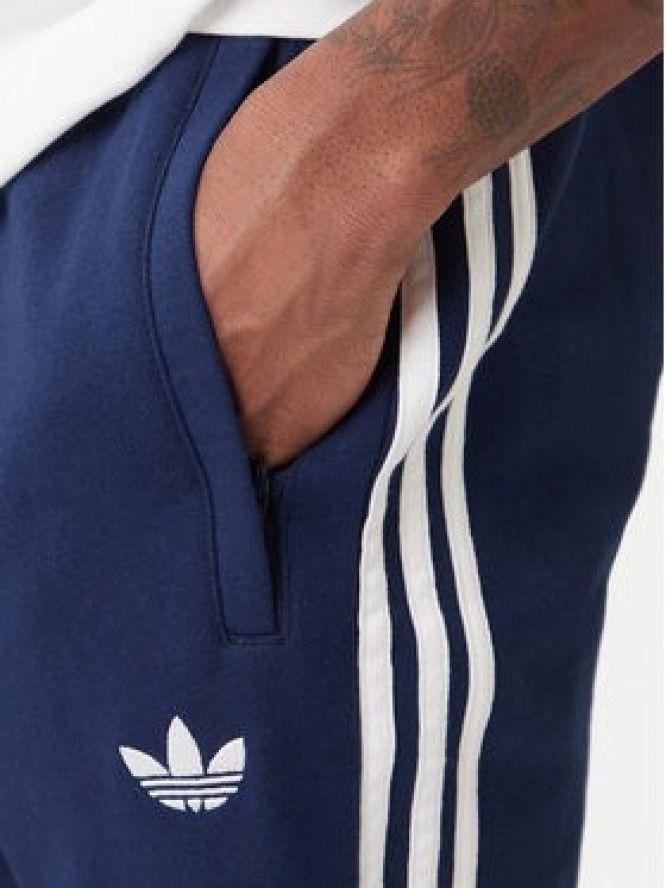 adidas Spodnie dresowe 3-Stripes KE3561 Granatowy Slim Fit