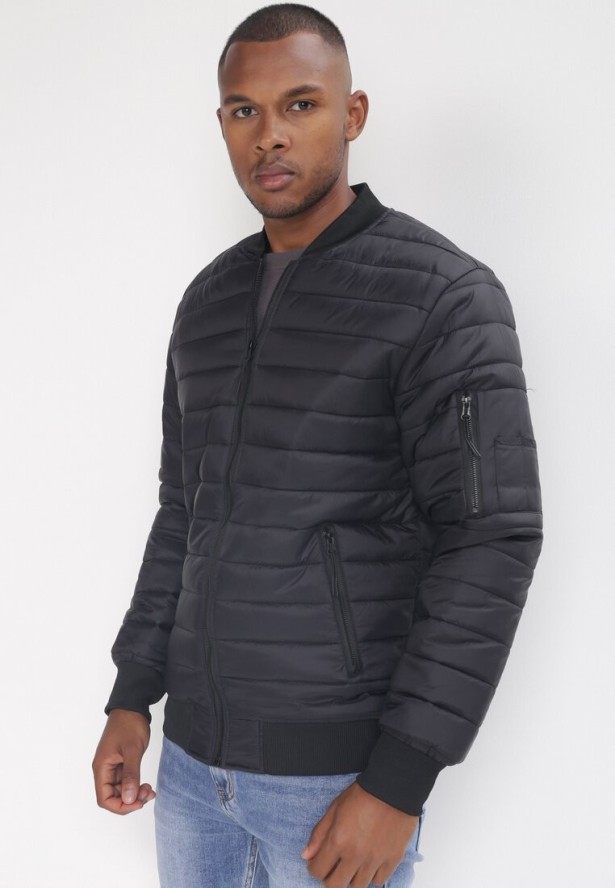 Czarna Kurtka Bomberka z Pikowaniem Salima