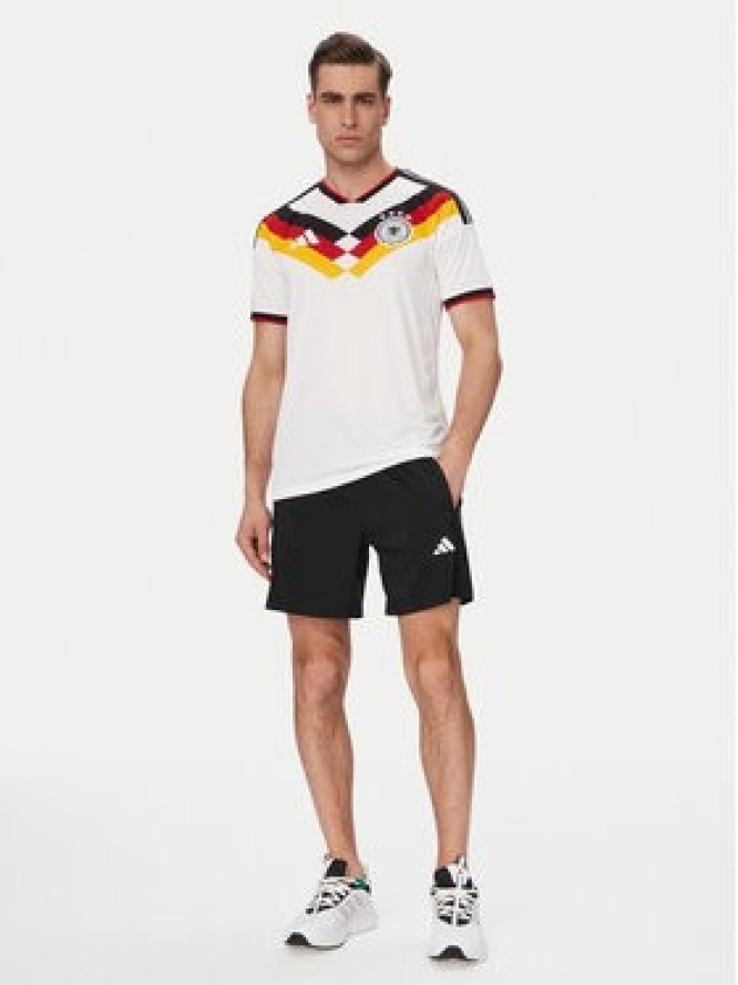 adidas Szorty sportowe Workout Essentials Base KA3549 Czarny Regular Fit