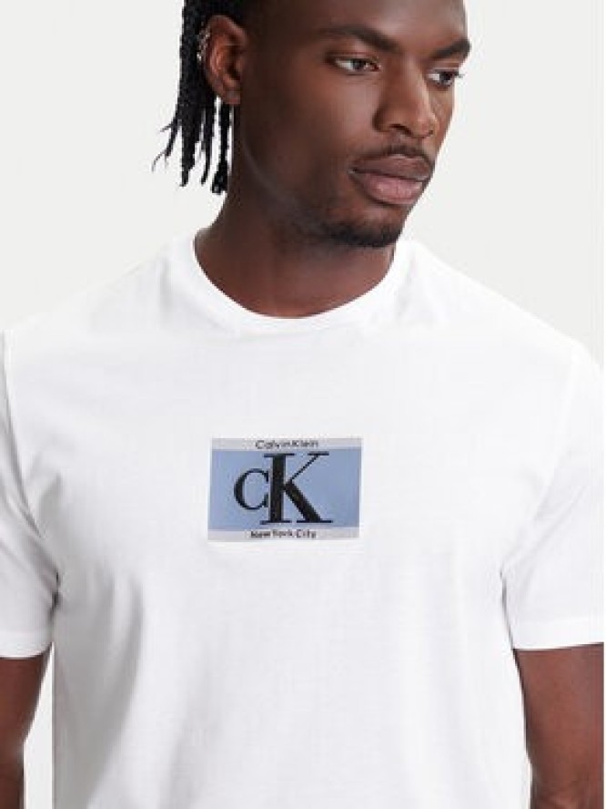 Calvin Klein T-Shirt Box Tape Graphic LV04RC854G Biały Regular Fit