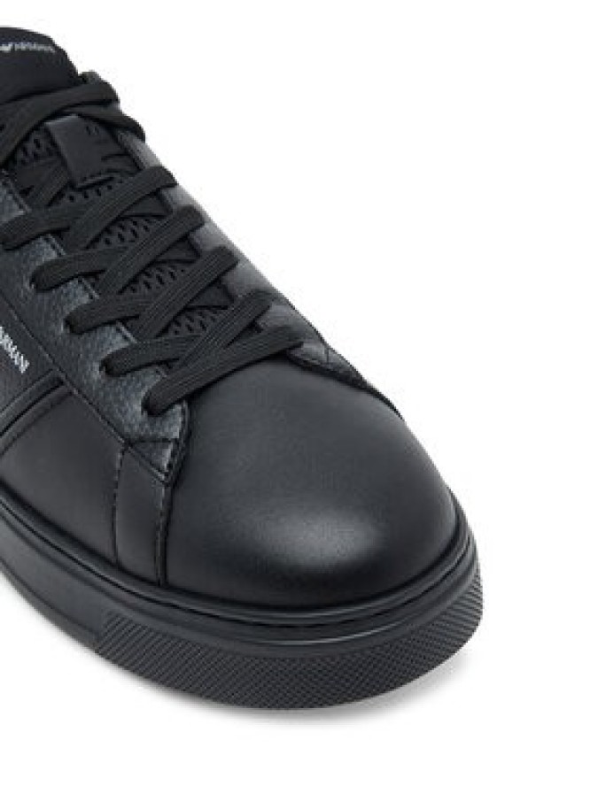 Emporio Armani Sneakersy EM003701 AF18017 MC005 Czarny
