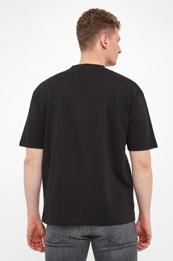 T-shirt męski z haftem KARL LAGERFELD