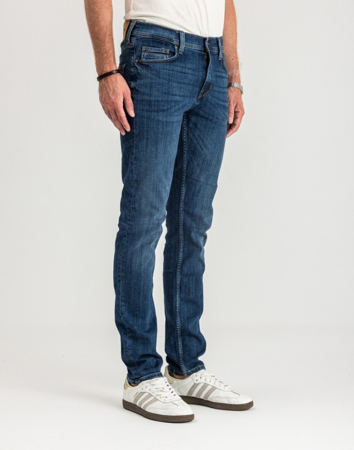 MUSTANG VEGAS SLIM MĘSKIE SPODNIE JEANSOWE JEANSY DŻINSY DENIM BLUE 1015045 5000 883