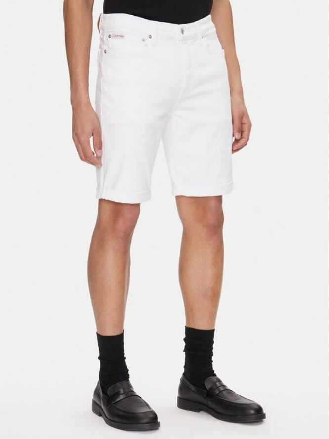 Calvin Klein Jeans Szorty jeansowe J30J327536 Biały Slim Fit