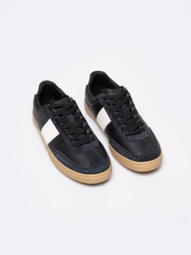 Sneakersy męskie czarne RR174033 906