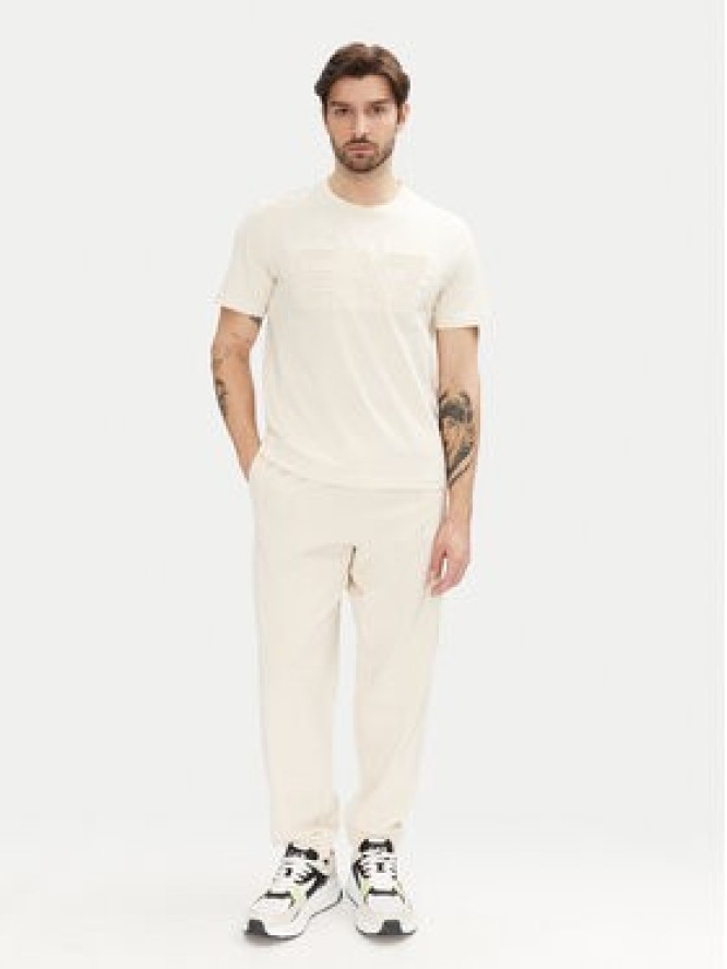 EA7 Emporio Armani Spodnie dresowe 7M000154 AF10432 U1079 Écru Regular Fit