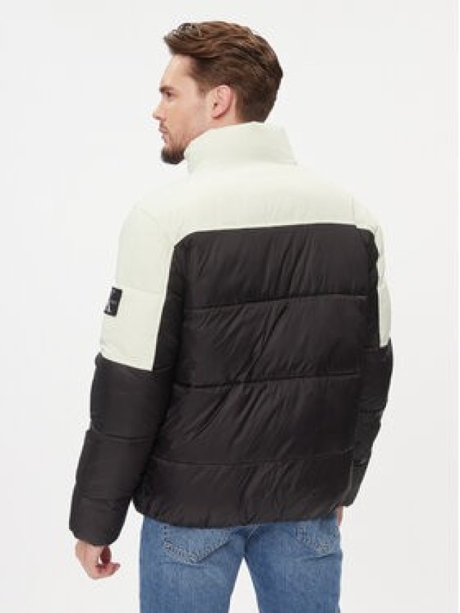 Calvin Klein Jeans Kurtka zimowa J30J323461 Czarny Regular Fit