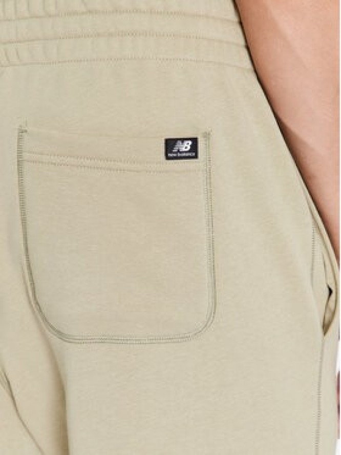 New Balance Spodnie dresowe NB Essentials Sweatpant MP33509 Zielony Regular Fit
