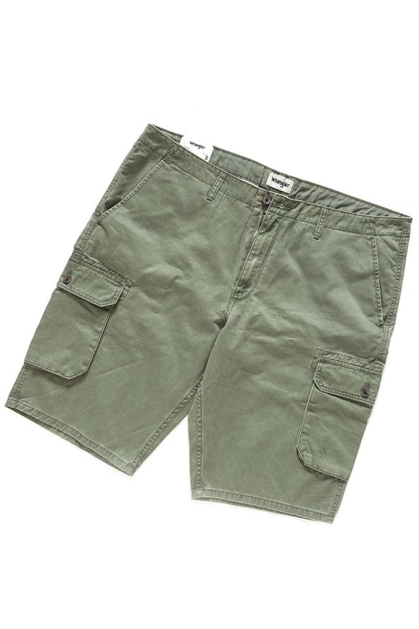 SPODENKI MĘSKIE WRANGLER CARGO SHORT MOSS GREEN W15DKC330 112126787