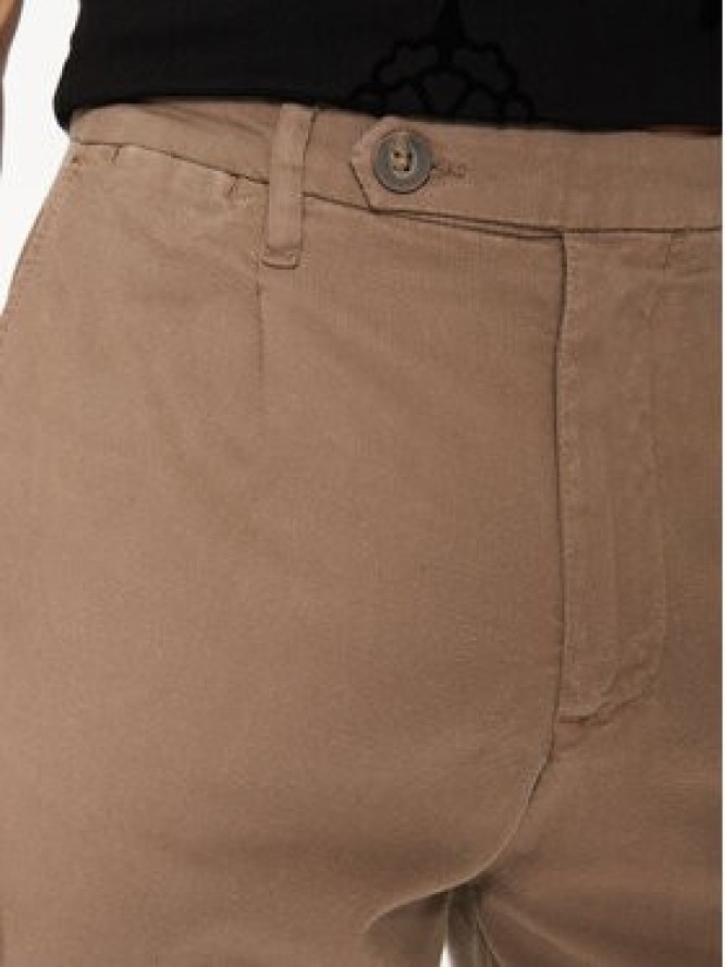 Guess Spodnie materiałowe M4BB27 WGHA1 Brązowy Slim Fit