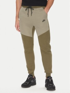 Nike Spodnie dresowe Tech HV0959 Khaki Regular Fit
