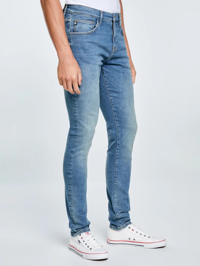 Jeansy męskie niebieskie Deric High Waist 390