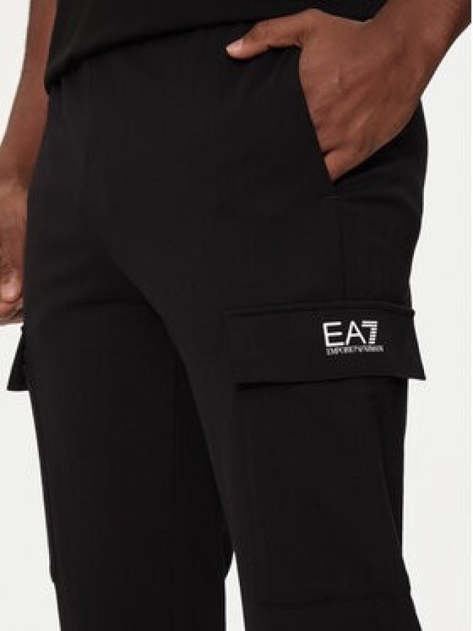 EA7 Emporio Armani Spodnie dresowe 8NPP67 PJVRZ 1200 Czarny Regular Fit