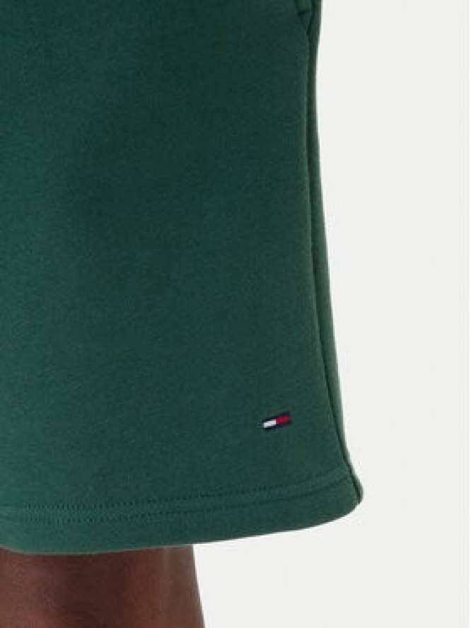 Tommy Jeans Szorty materiałowe DM0DM21931 Zielony Regular Fit
