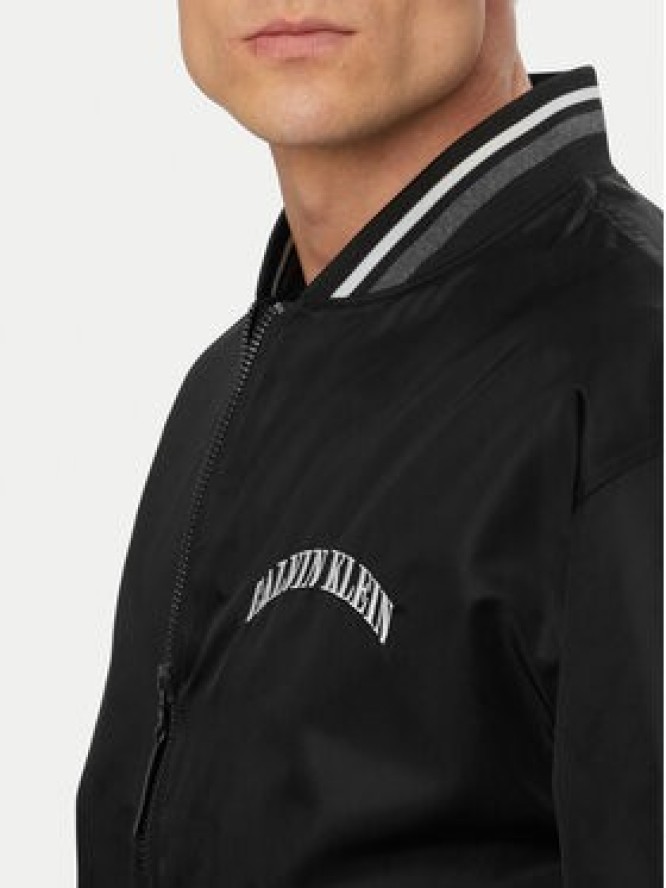 Calvin Klein Jeans Kurtka bomber LV04RF510G Czarny Regular Fit