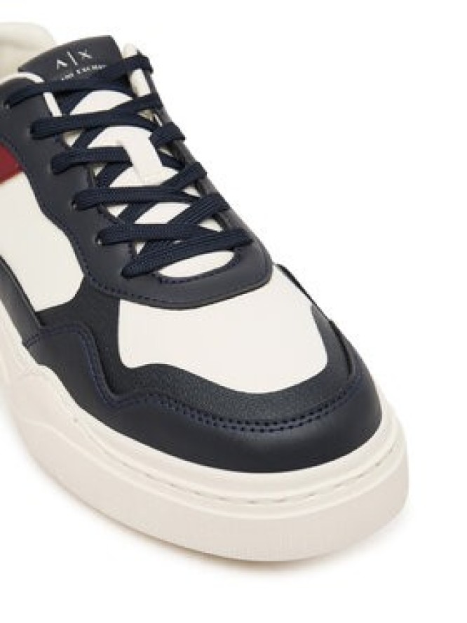 Armani Exchange Sneakersy XUX219 XV857 MZ266 Biały