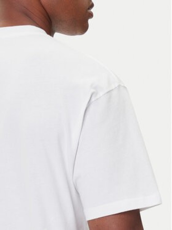 Nike T-Shirt HV6692 100 Biały Loose Fit