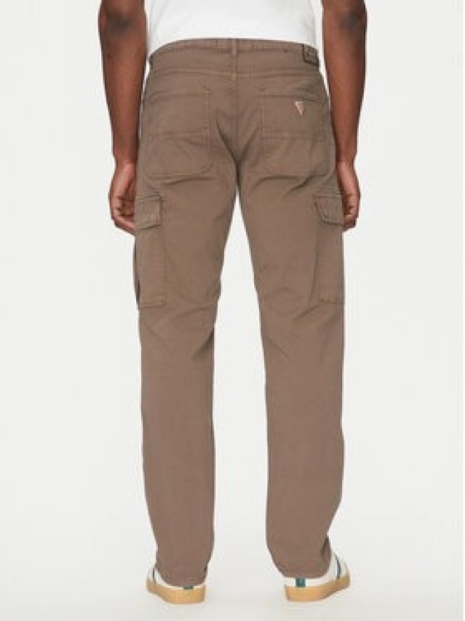 Guess Spodnie materiałowe M5RA68 WGXV1 Brązowy Regular Fit