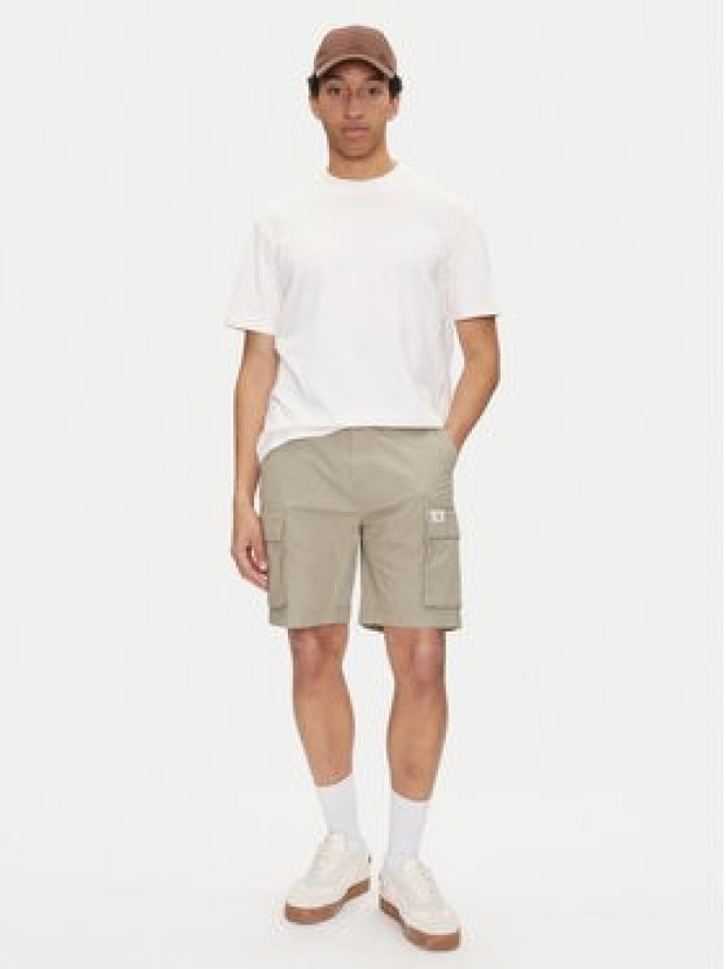 Calvin Klein Jeans Szorty materiałowe J30J327376 Zielony Regular Fit