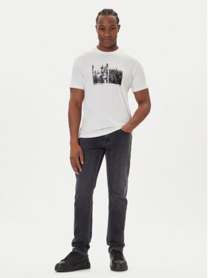 Armani Exchange T-Shirt XM001461 AF10358 M0003 Biały Regular Fit