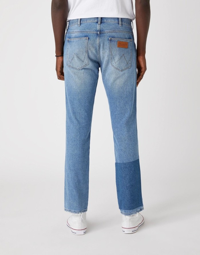 SPODNIE MĘSKIE WRANGLER GREENSBORO SUMMER LOVIN' W15QSF260 112127067