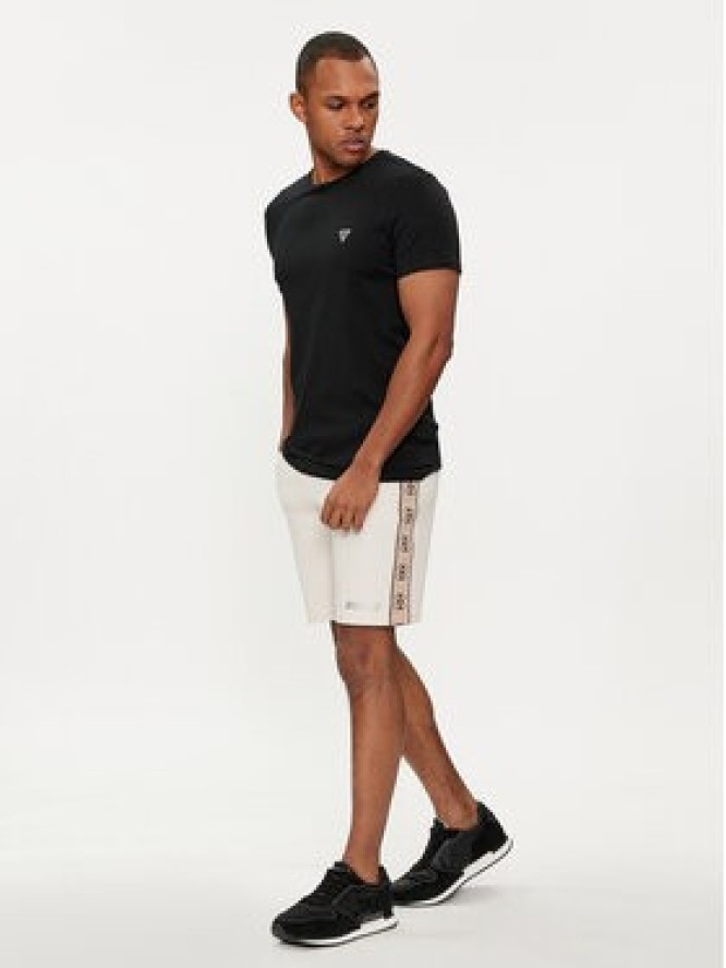 Guess Szorty materiałowe Mickey Z4RD04 KB3P2 Écru Regular Fit