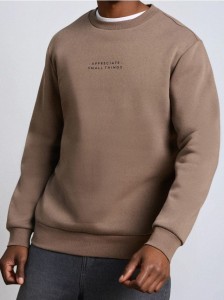 Bluza crewneck z napisem - brązowy