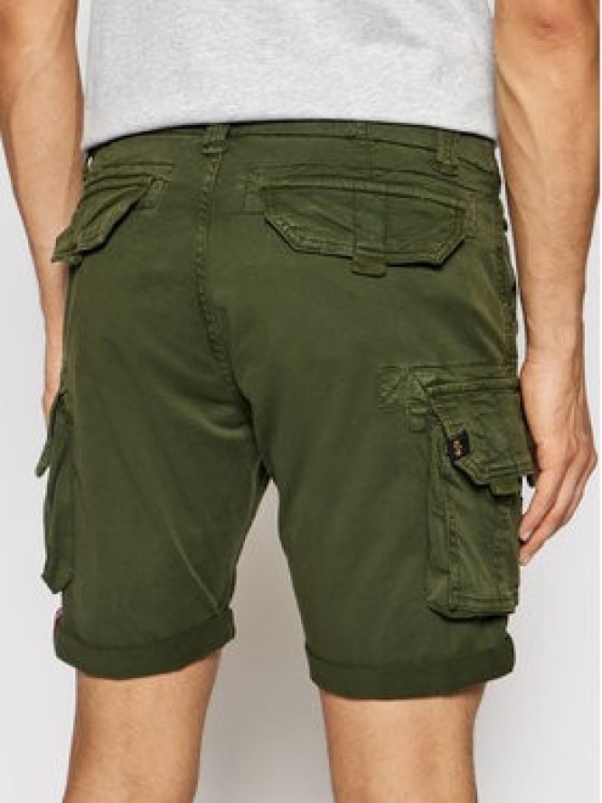 Alpha Industries Szorty materiałowe Crew 176203 Zielony Slim Fit