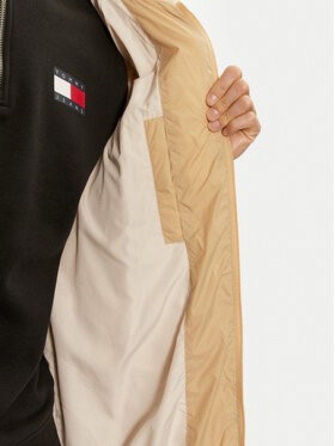 Tommy Jeans Kurtka zimowa DM0DM20604 Beżowy Regular Fit