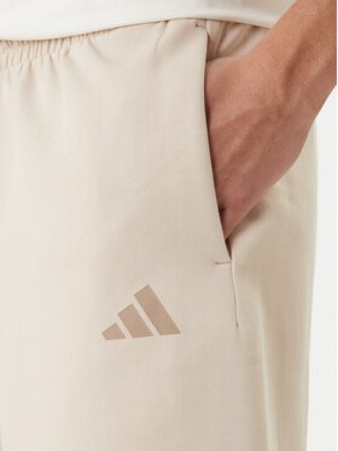 adidas Szorty sportowe Future Icons Small Logo KD7659 Beżowy Regular Fit