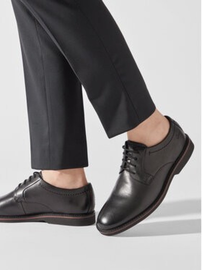 Clarks Półbuty Atticus Ltlace 261736087 Czarny