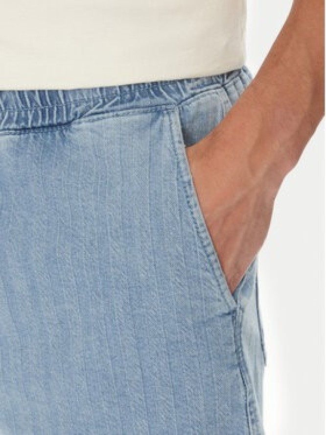 Mustang Szorty jeansowe Prague 1016652 Niebieski Loose Fit