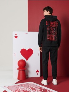 Bluza hoodie z nadrukiem - czarny