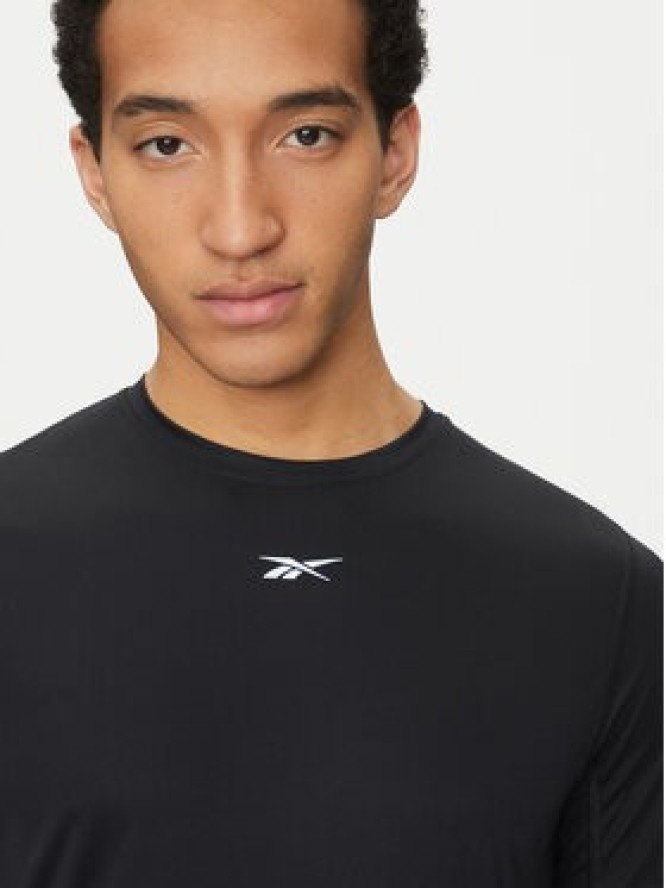 Reebok T-Shirt 100070571 Czarny Regular Fit