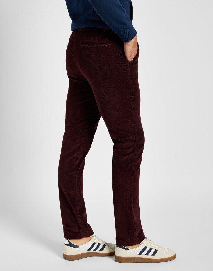 LEE MĘSKIE SPODNIE SZTRUKSOWE SLIM CHINO VELVET BEET 112355773 L71L014782