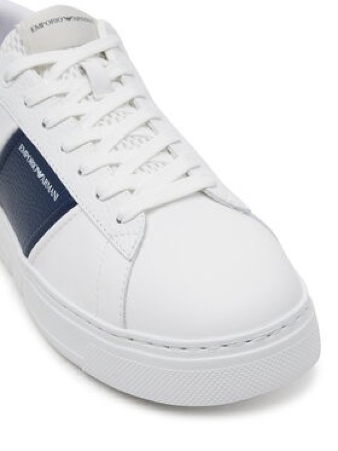 Emporio Armani Sneakersy X4X570 XN840 T849 Biały